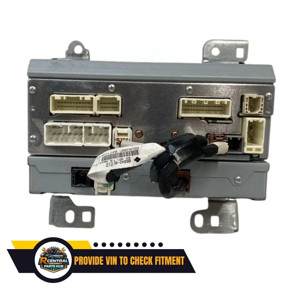 2015 Toyota Sienna AM-FM-CD Radio Receiver P10982 — view 2