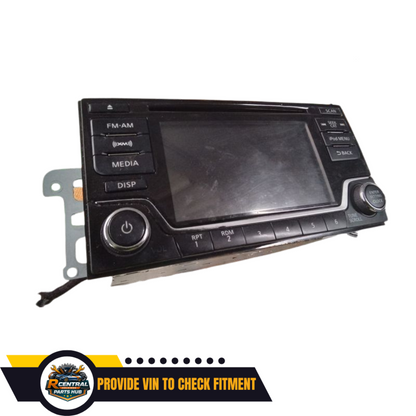 2017–2019 Nissan Sentra Radio Receiver Display Screen AM/FM/CD Player OEM — view 2
